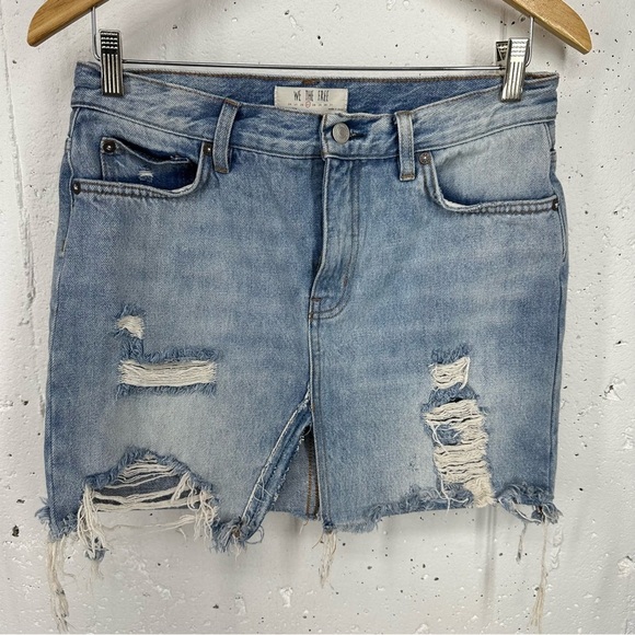 We The Free size 27 Distressed Raw Hem Denim Jean Skirt - Picture 2 of 9